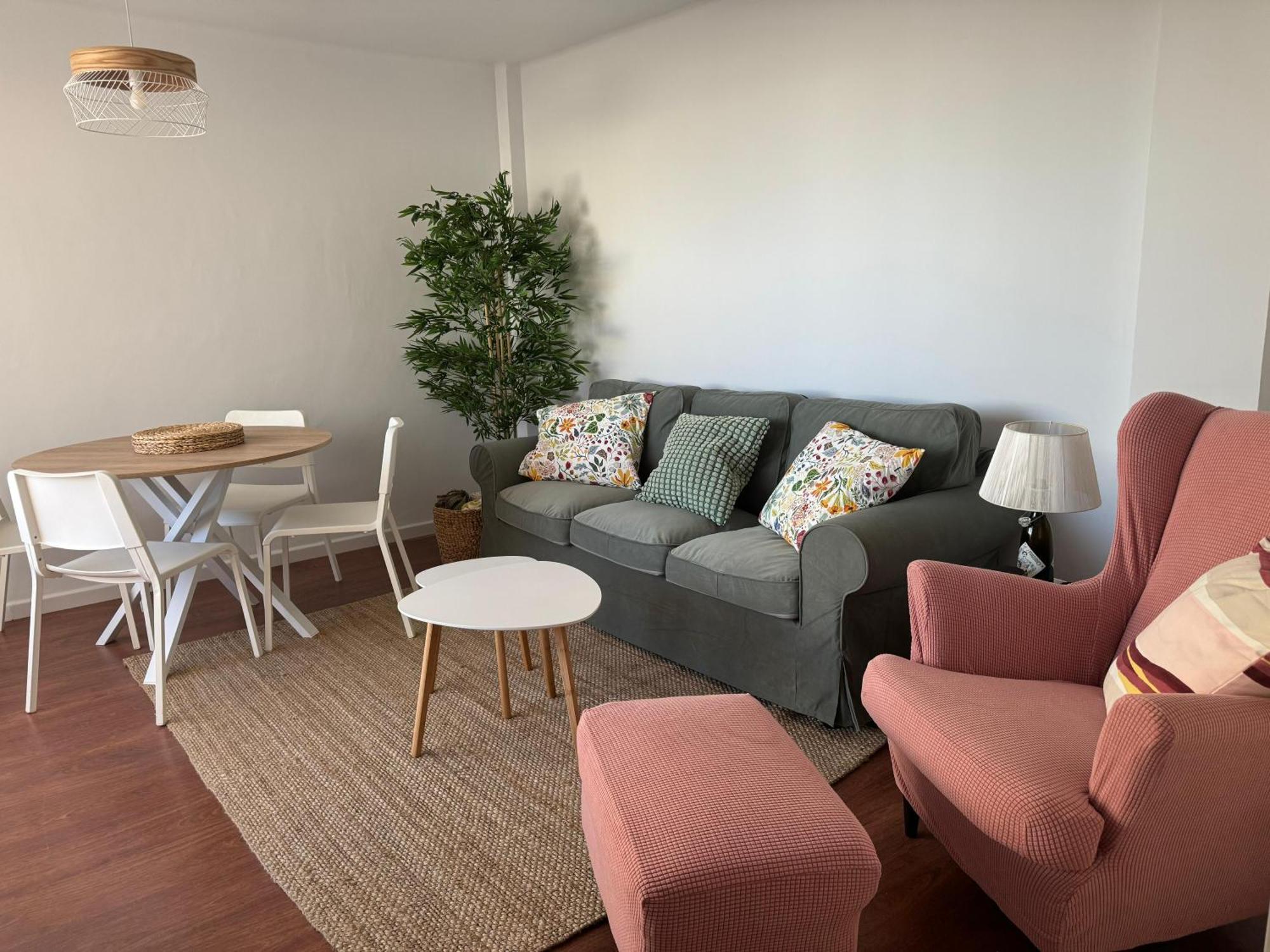 Apartment A 2 Minutos Del Mar En *